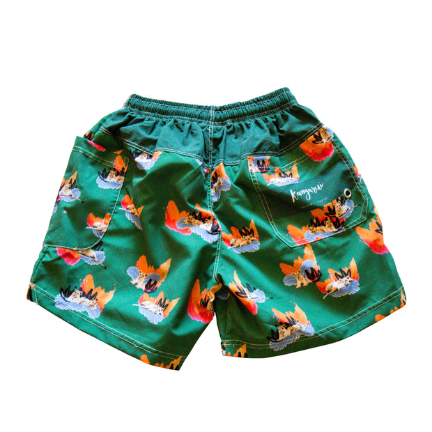 Unisex shorts with Chilling Cubs Print
