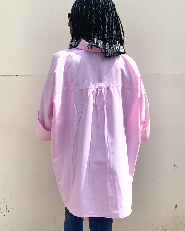 Oversized Shirt in Pink with Summertime Giraffe Pocket